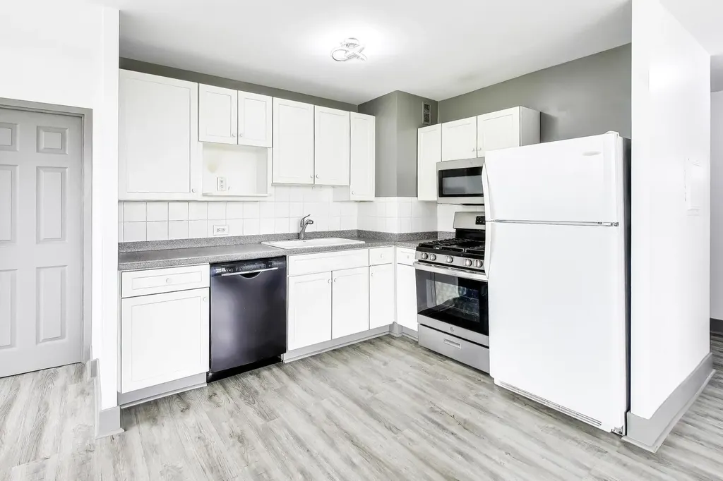 33 North Main Street Lombard IL 60148