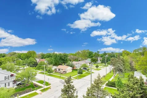 33 North Main Street Lombard IL 60148