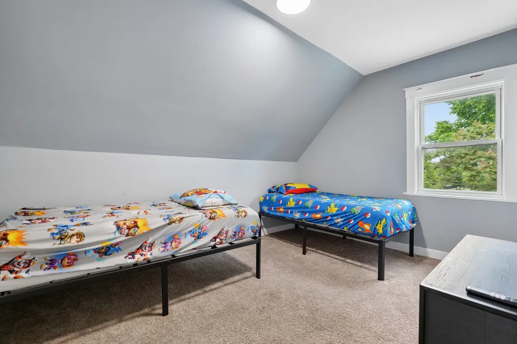 7005 South Eberhart Avenue Chicago IL 60637