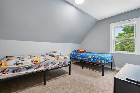 7005 South Eberhart Avenue Chicago IL 60637
