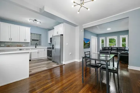 7005 South Eberhart Avenue Chicago IL 60637
