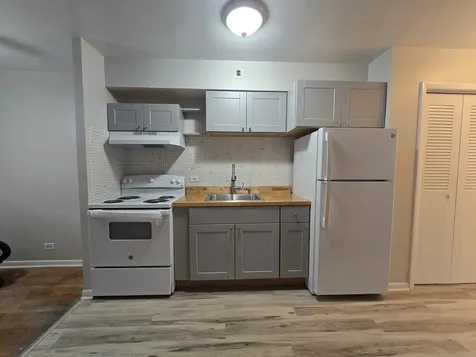 7201 West Wellington Avenue Elmwood Park IL 60707