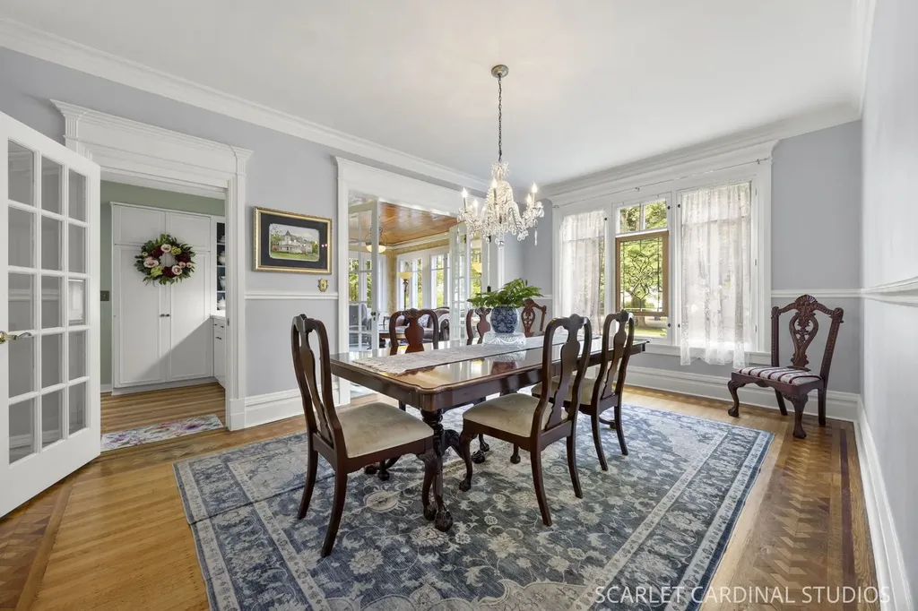 1205 West Downer Place Aurora IL 60506