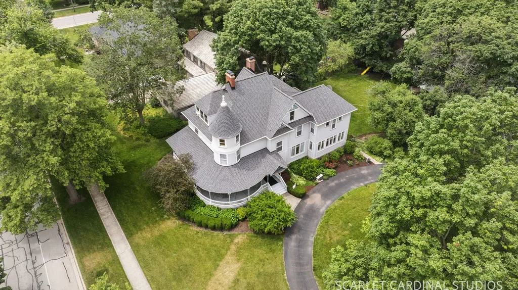 1205 West Downer Place Aurora IL 60506