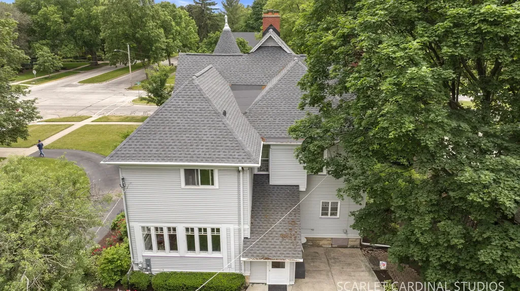 1205 West Downer Place Aurora IL 60506