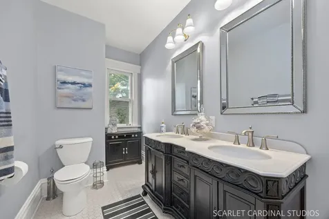 1205 West Downer Place Aurora IL 60506