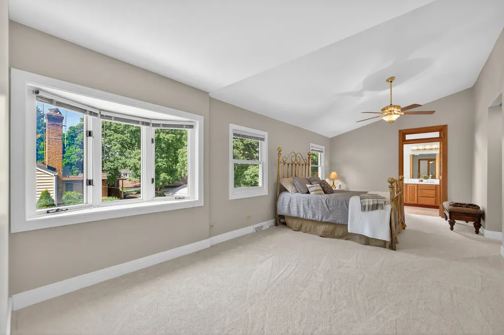 433 South Euclid Avenue Villa Park IL 60181