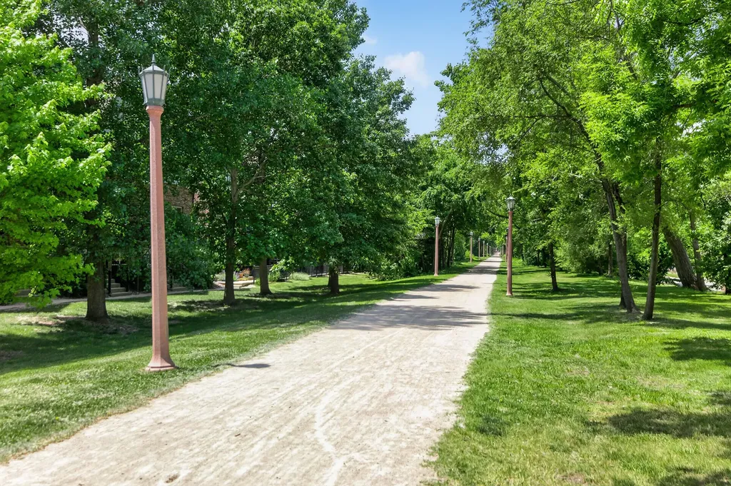 433 South Euclid Avenue Villa Park IL 60181