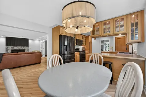 433 South Euclid Avenue Villa Park IL 60181