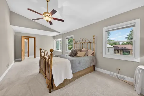 433 South Euclid Avenue Villa Park IL 60181