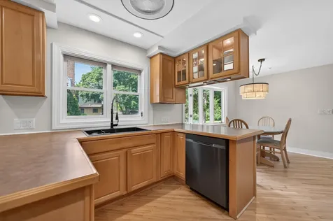 433 South Euclid Avenue Villa Park IL 60181