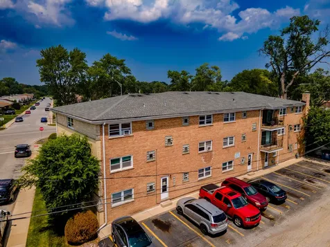 1025 West Vermont Avenue Calumet Park IL 60827