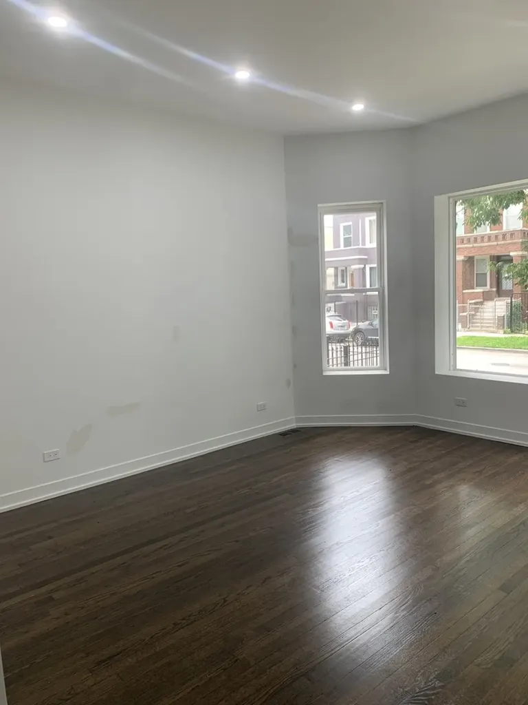4421 West Monroe Street Chicago IL 60624