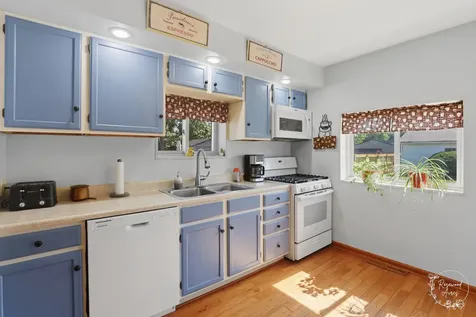 372 N Blaine Avenue Bradley IL 60915
