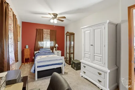 372 N Blaine Avenue Bradley IL 60915
