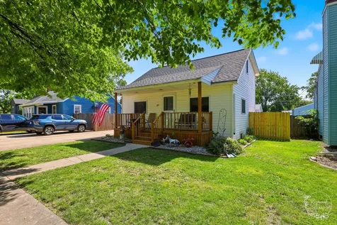 372 N Blaine Avenue Bradley IL 60915