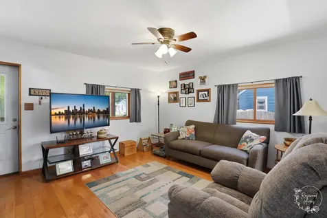 372 N Blaine Avenue Bradley IL 60915