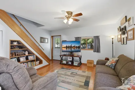 372 N Blaine Avenue Bradley IL 60915
