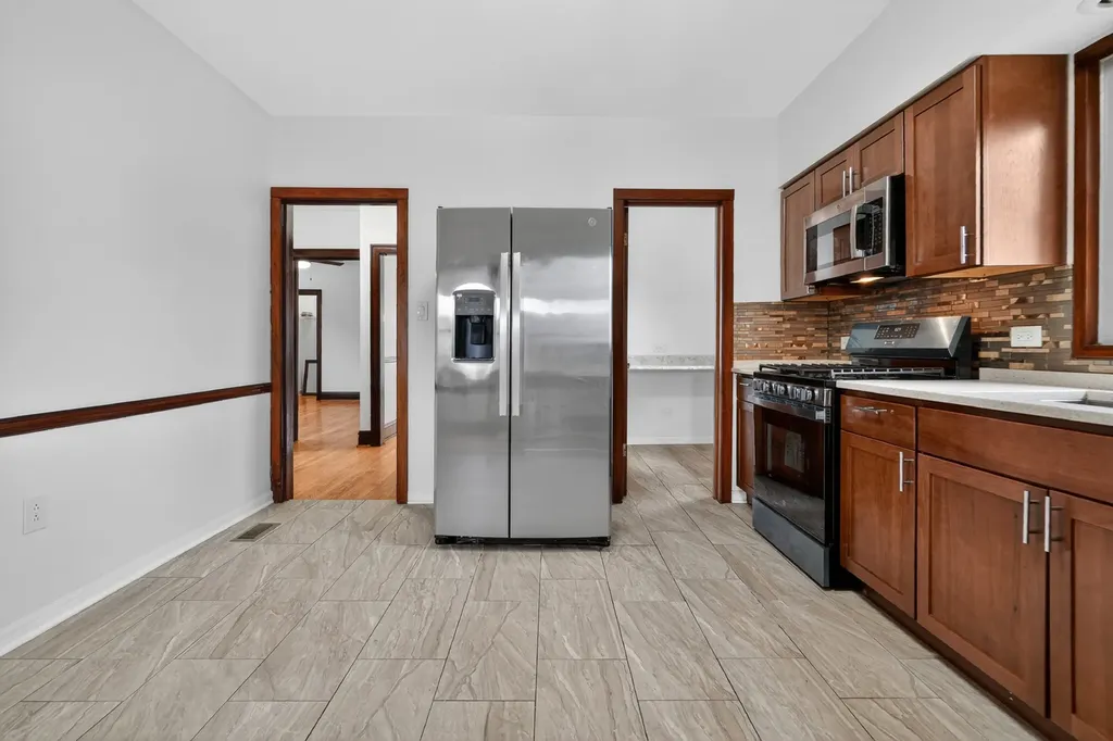 6136 West Fletcher Street Chicago IL 60634