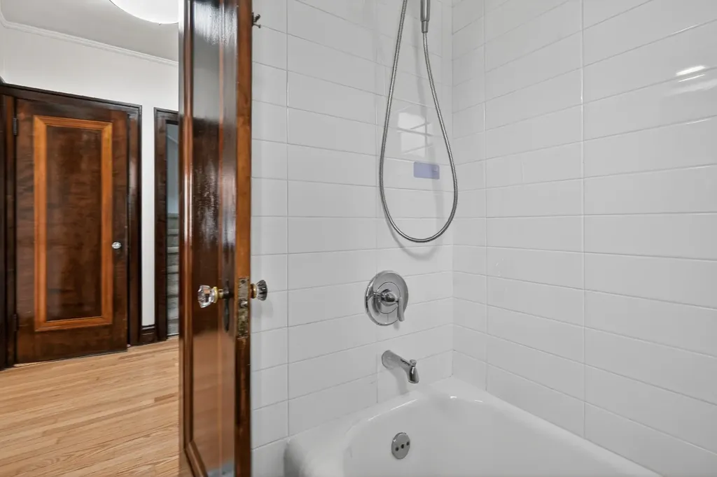 6136 West Fletcher Street Chicago IL 60634