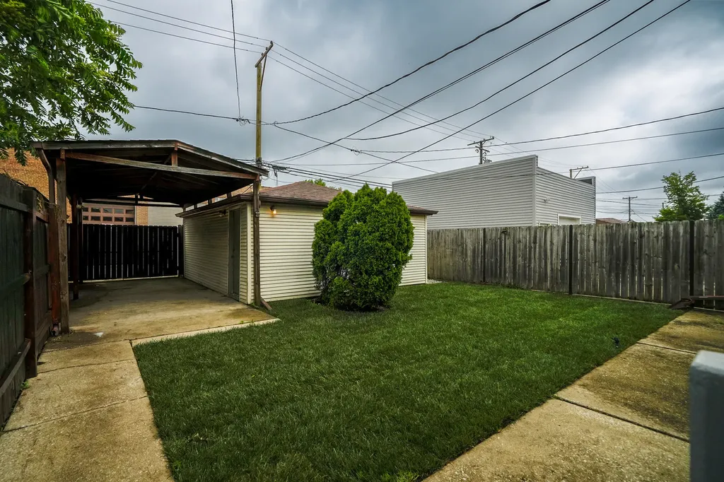 6136 West Fletcher Street Chicago IL 60634