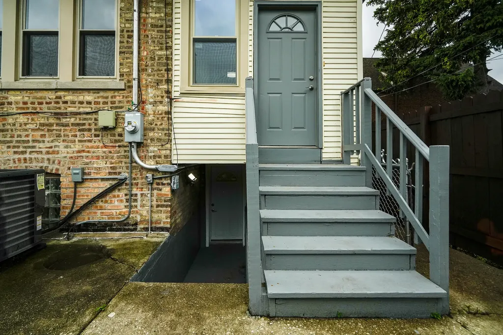 6136 West Fletcher Street Chicago IL 60634
