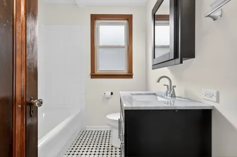 6136 West Fletcher Street Chicago IL 60634