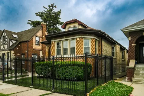 6136 West Fletcher Street Chicago IL 60634