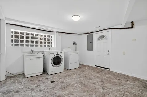 6136 West Fletcher Street Chicago IL 60634