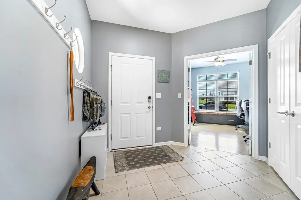 16519 S Fox Run Circle Plainfield IL 60586