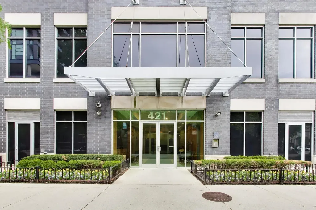 421 West Huron Street Chicago IL 60654