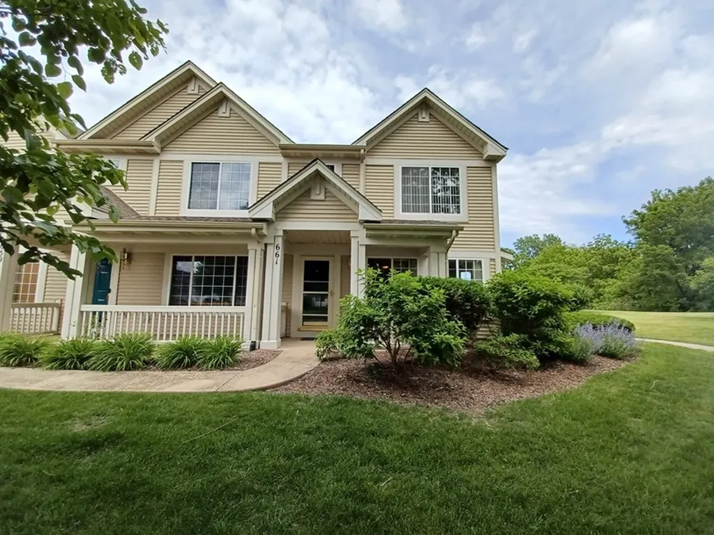 661 Lincoln Station Drive Oswego IL 60543