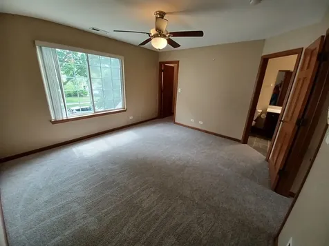 661 Lincoln Station Drive Oswego IL 60543