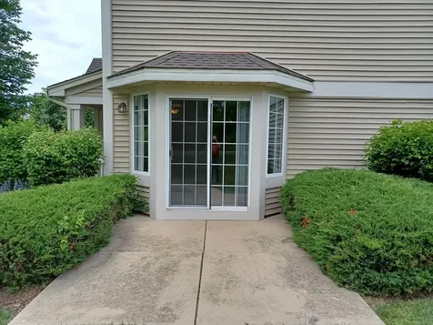 661 Lincoln Station Drive Oswego IL 60543