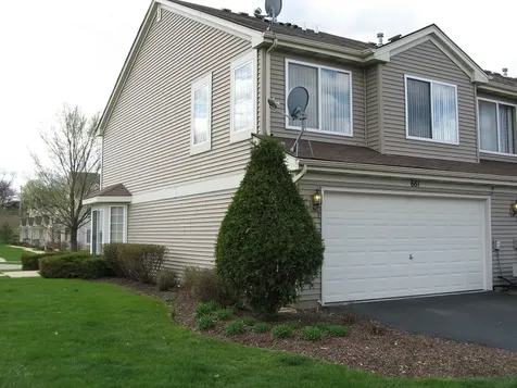 661 Lincoln Station Drive Oswego IL 60543
