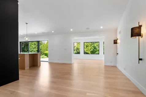 6600 North Kenton Avenue Lincolnwood IL 60712