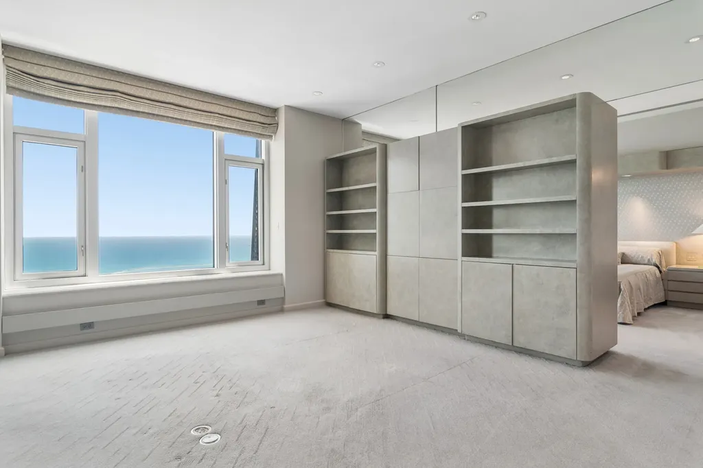 132 East Delaware Place Chicago IL 60611