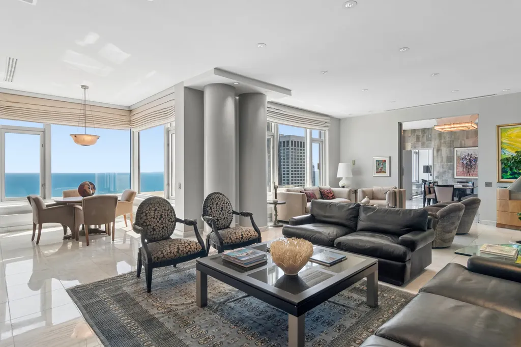 132 East Delaware Place Chicago IL 60611