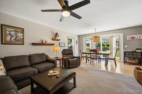 675 Parker Court Geneva IL 60134