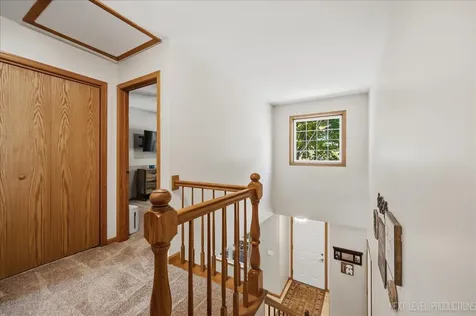 675 Parker Court Geneva IL 60134