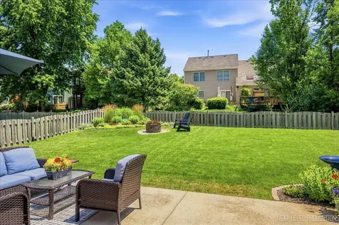 675 Parker Court Geneva IL 60134