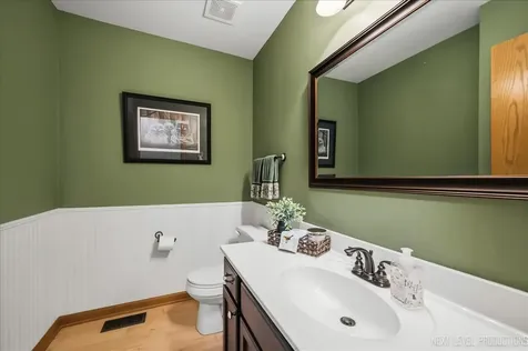 675 Parker Court Geneva IL 60134