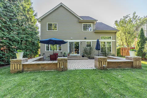 585 Marseilles Circle Buffalo Grove IL 60089