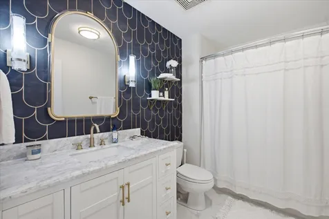 740 West Fulton Street Chicago IL 60661