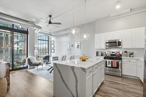 740 West Fulton Street Chicago IL 60661