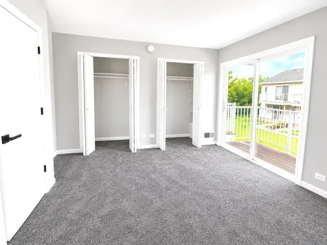 468 Meadow Green Lane Round Lake Beach IL 60073