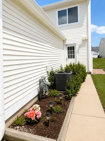 468 Meadow Green Lane Round Lake Beach IL 60073