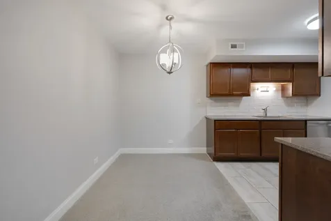 806 Pahl Road Elk Grove Village IL 60007