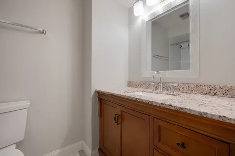 806 Pahl Road Elk Grove Village IL 60007