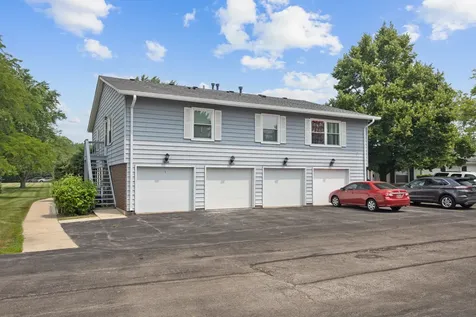 806 Pahl Road Elk Grove Village IL 60007
